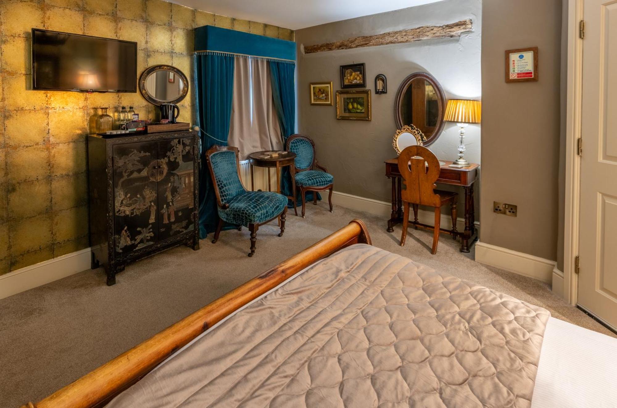 The Plough 4*
